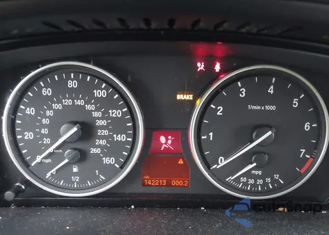 2010 BMW X5 xDrive30I z USA, uszkodzony, nr VIN 5UXFE4C52AL384176